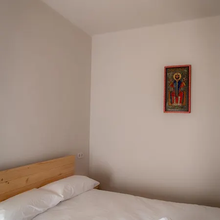 Pensión Santuari De Santa Maria De Montgrony Gombren